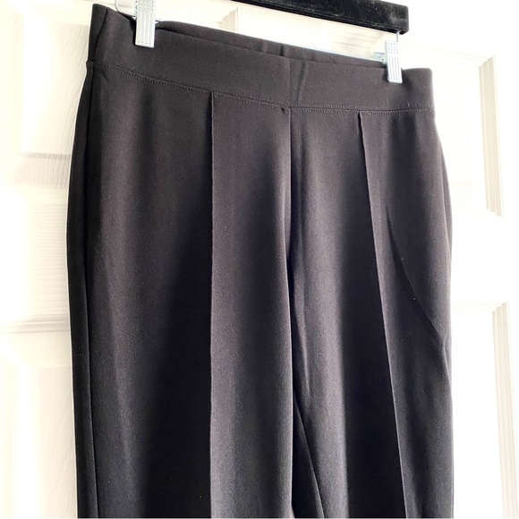 Sag Harbor Black Pleated Pants - Picture 3 of 4